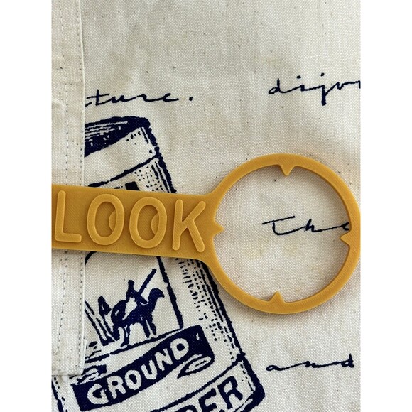 Vintge Apron Tags Textiles 1992 Apron Grant’s Farm Bread Cream & Blue - Picture 4 of 12